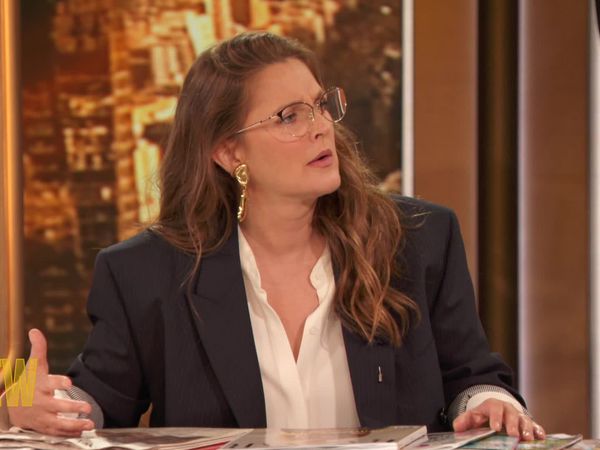 The Drew Barrymore Show - The D'Amelio Family, Drew's News