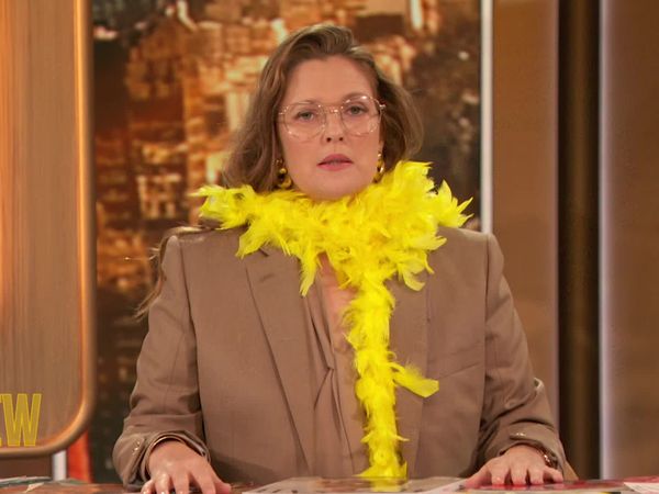 The Drew Barrymore Show - Jameela Jamil, Drew's News, Vegas Mom's Time Out