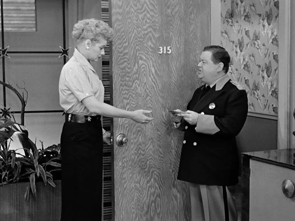 I Love Lucy - The Hedda Hopper Show