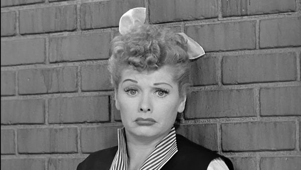 I Love Lucy - Lucy Cries Wolf