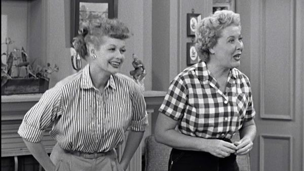 I Love Lucy - Lucy and Ethel Buy A Dress