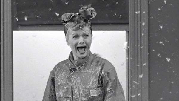 I Love Lucy - Redecorating The Mertz's Apartment
