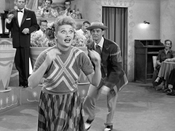 I Love Lucy - Lucy Has Her Eyes Examined