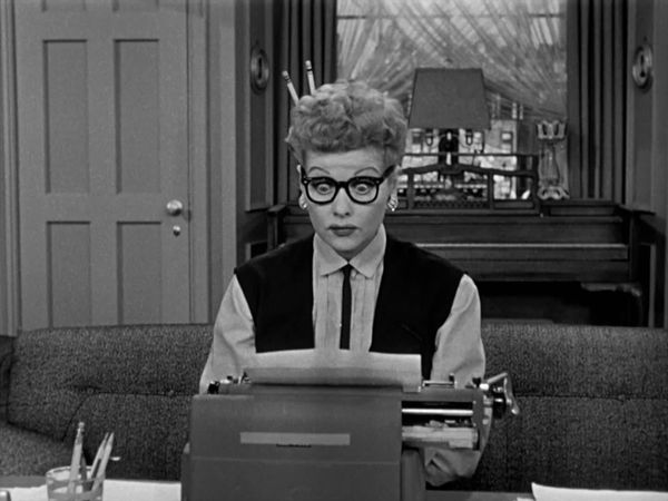 I Love Lucy - Lucy Writes A Novel