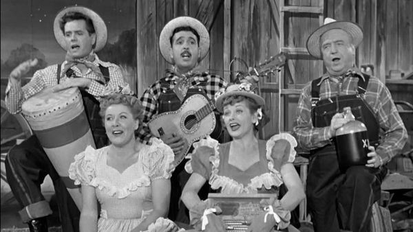 I Love Lucy - Tennessee Ernie Hangs On