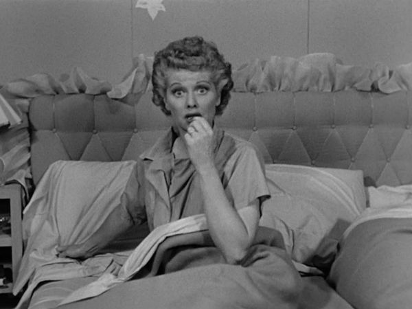 I Love Lucy - Lucy Thinks Ricky Is Trying To Murder Her