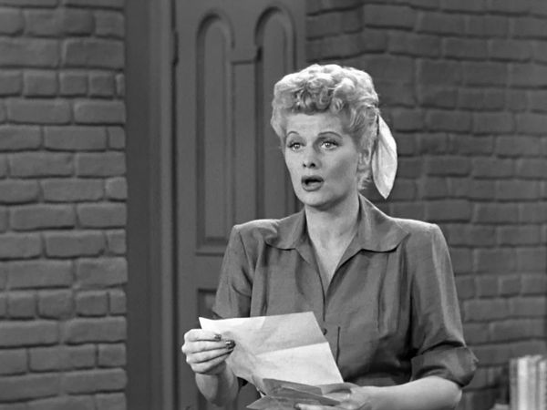 I Love Lucy - Lucy Thinks Ricky has Been Drafted