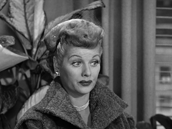 I Love Lucy - Lucy Changes Her Mind