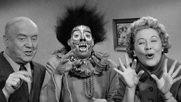 I Love Lucy - Lucy Goes To The Hospital