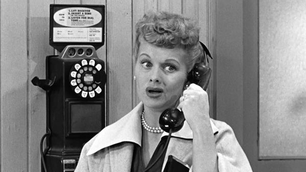 I Love Lucy - Ricky and Fred Are TV Fans