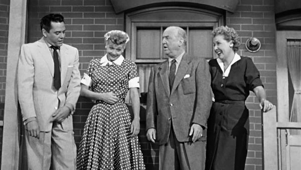 I Love Lucy - Never Do Biz With Friends