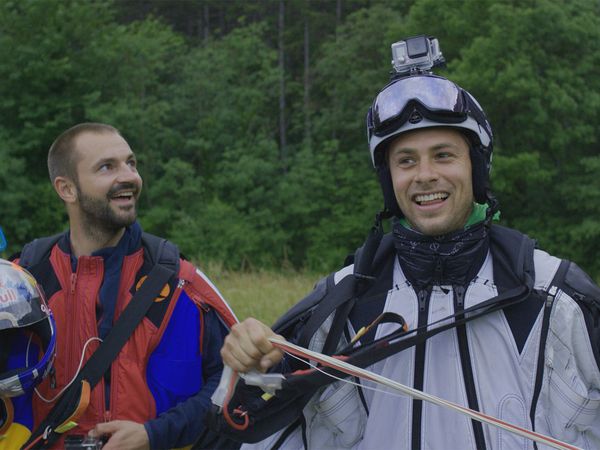Modern Explorers (LAS) - El viaje comienza