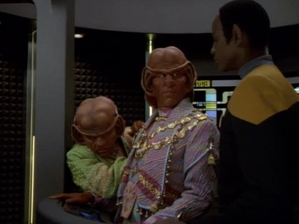 Star Trek: Voyager - False Profits