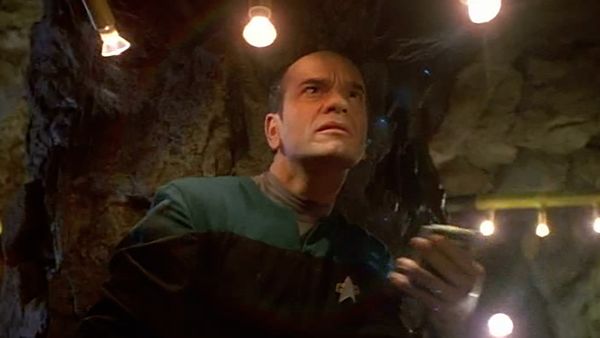 Star Trek: Voyager - Macrocosm
