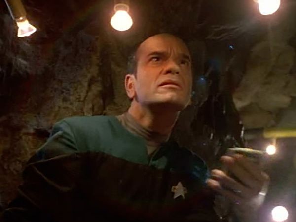 Star Trek: Voyager - Macrocosm