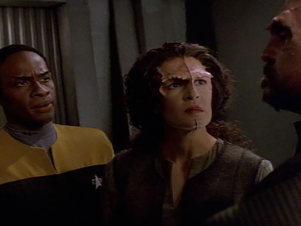 Star Trek: Voyager - Darkling