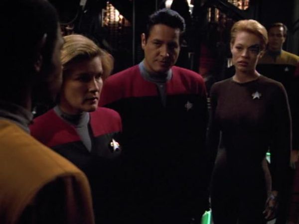 Star Trek: Voyager - Waking Moment's