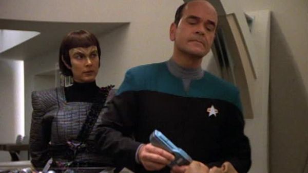 Star Trek: Voyager - Message In A Bottle