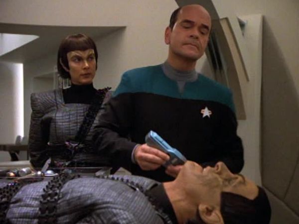 Star Trek: Voyager - Message In A Bottle