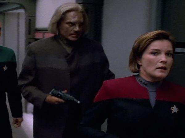 Star Trek: Voyager - Living Witness