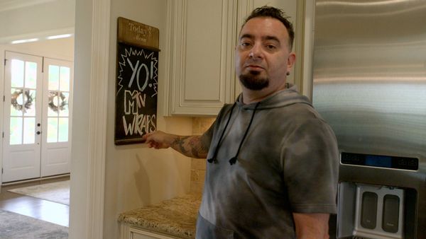 MTV Cribs SV - Chris Kirkpatrick / Betsey Johnson / Jaime King