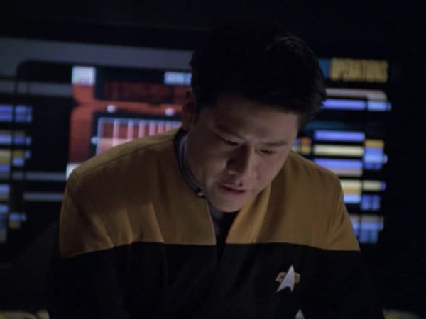 Star Trek: Voyager - Ashes To Ashes