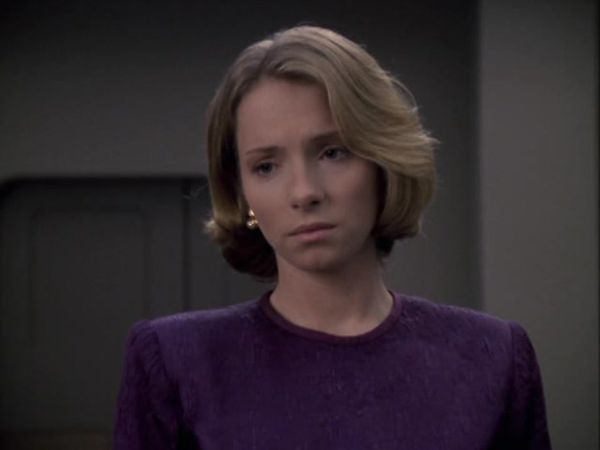 Star Trek: Voyager - Life Line