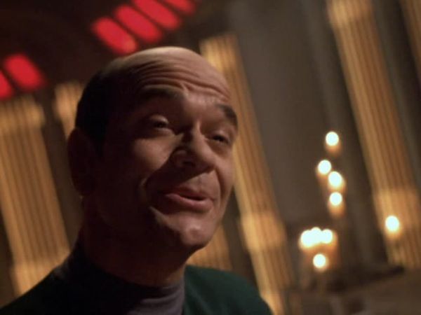 Star Trek: Voyager - Barge Of The Dead