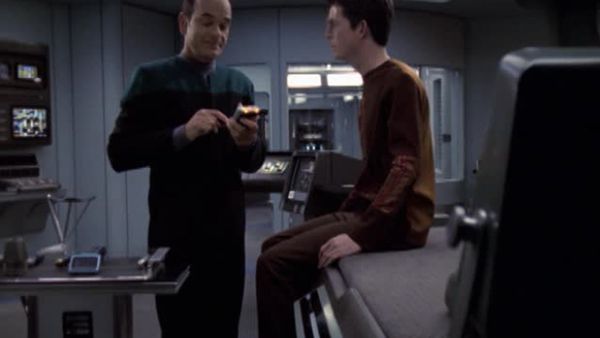Star Trek: Voyager - Child's Play