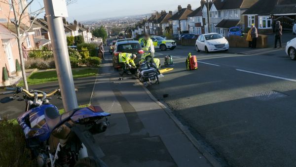Ambulance: Code Red - Episode 4