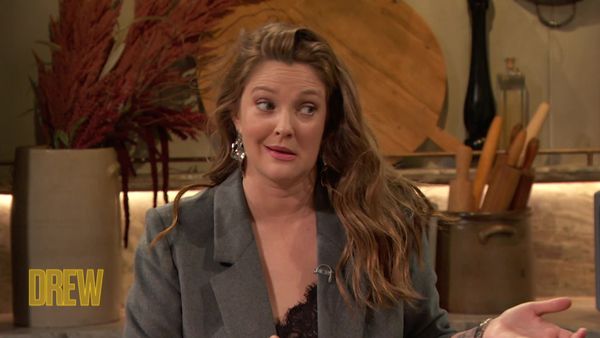 The Drew Barrymore Show - Drew's News with Tiki Barber, Cooking School with Anne Burrell
