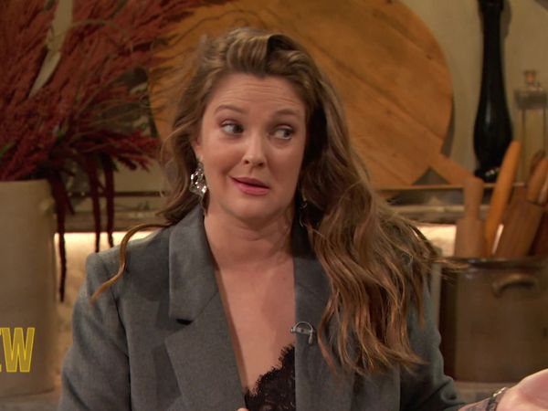 The Drew Barrymore Show - Drew's News with Tiki Barber, Cooking School with Anne Burrell