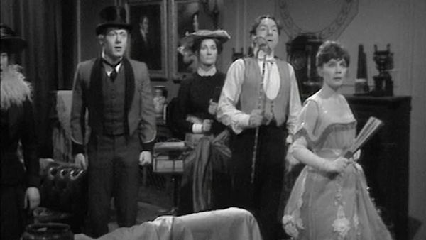Upstairs, Downstairs DE - Ist die Katz’ aus dem Haus