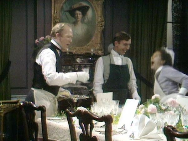 Upstairs, Downstairs DE - Ehrengast