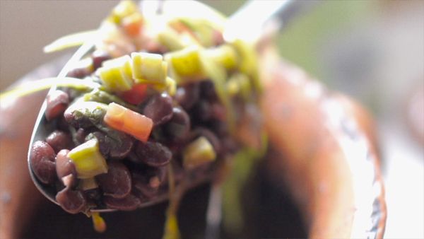 Lo que comemos las mujeres - Vino, queso, queso y vino