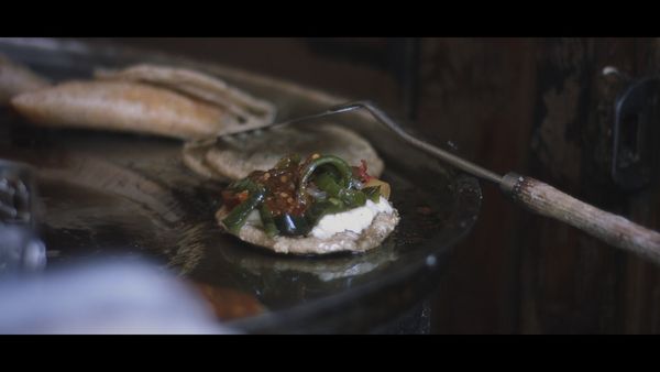 Lo que comemos las mujeres - Recetas que pelean el origen