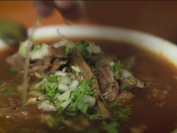 Lo que comemos las mujeres - Cocinando en una reserva