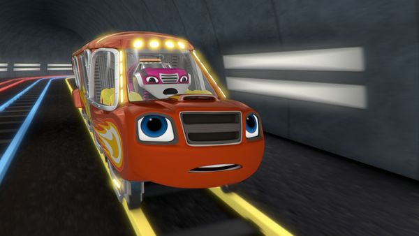 Blaze and the Monster Machines - Raceday Rescue