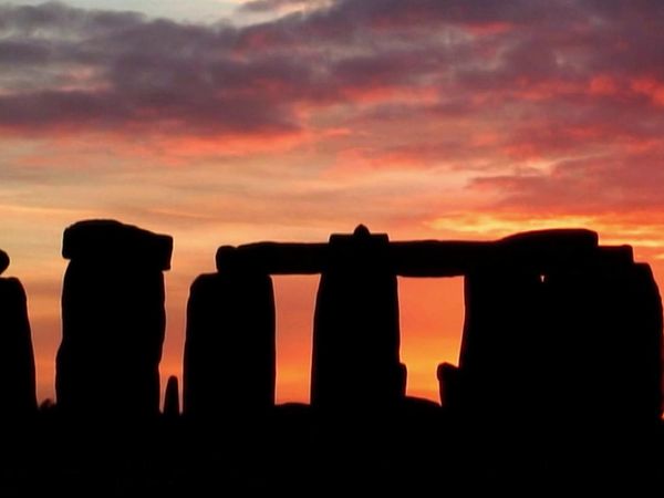 TOP 10 Secrets and Mysteries BR - Lugares com poderes curativos