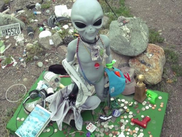 Trails to the Unknown - UFO Watchtower