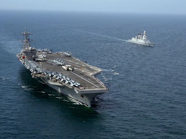 Carriers at War LT - Fuerza de Ataque en el Golfo Pérsico