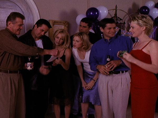 Melrose Place - Mistænkt