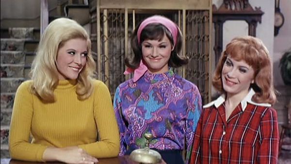 Petticoat Junction - Uncle Joe Runs the Hotel