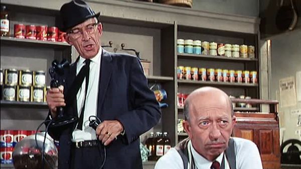 Petticoat Junction - A Cake from Granny