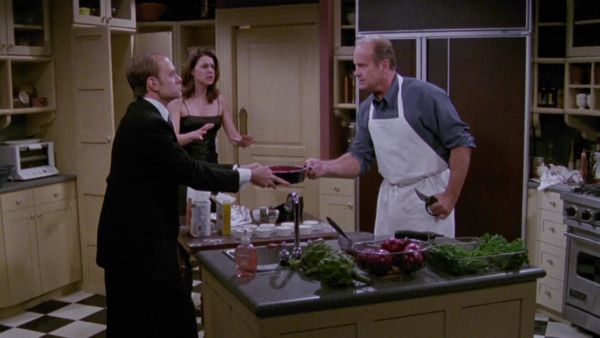 Frasier - Daphne Does Dinner
