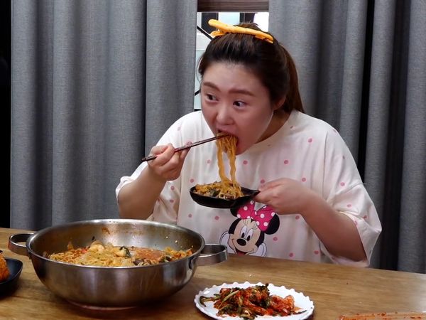 G-NI's Mukbang - Episódio 04