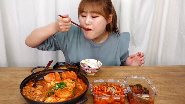 G-NI's Mukbang - Episódio 15