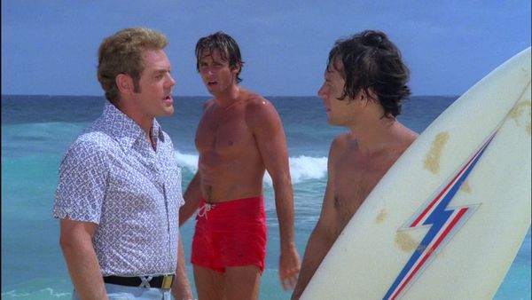Hawaii Five-0 - Tall on the Wave