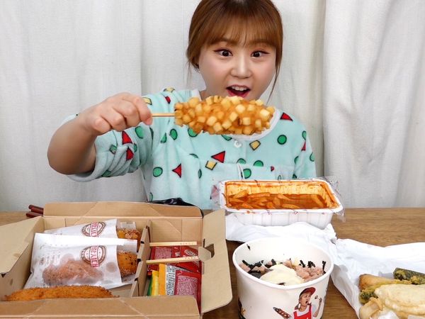 G-NI's Mukbang - Episódio 16