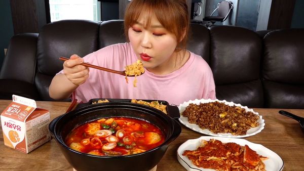 G-NI's Mukbang - Episódio 09